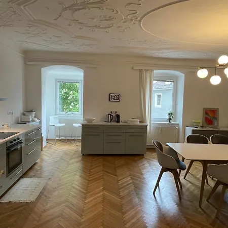 Altstadt-apartment Mit Stiftsblick شقة